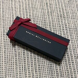 Daniel Wellington Box with Ribbon